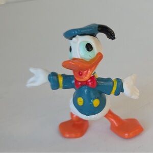 Lot Of 2 Donald Duck Figurines Made In Hong Kong & China 2”
